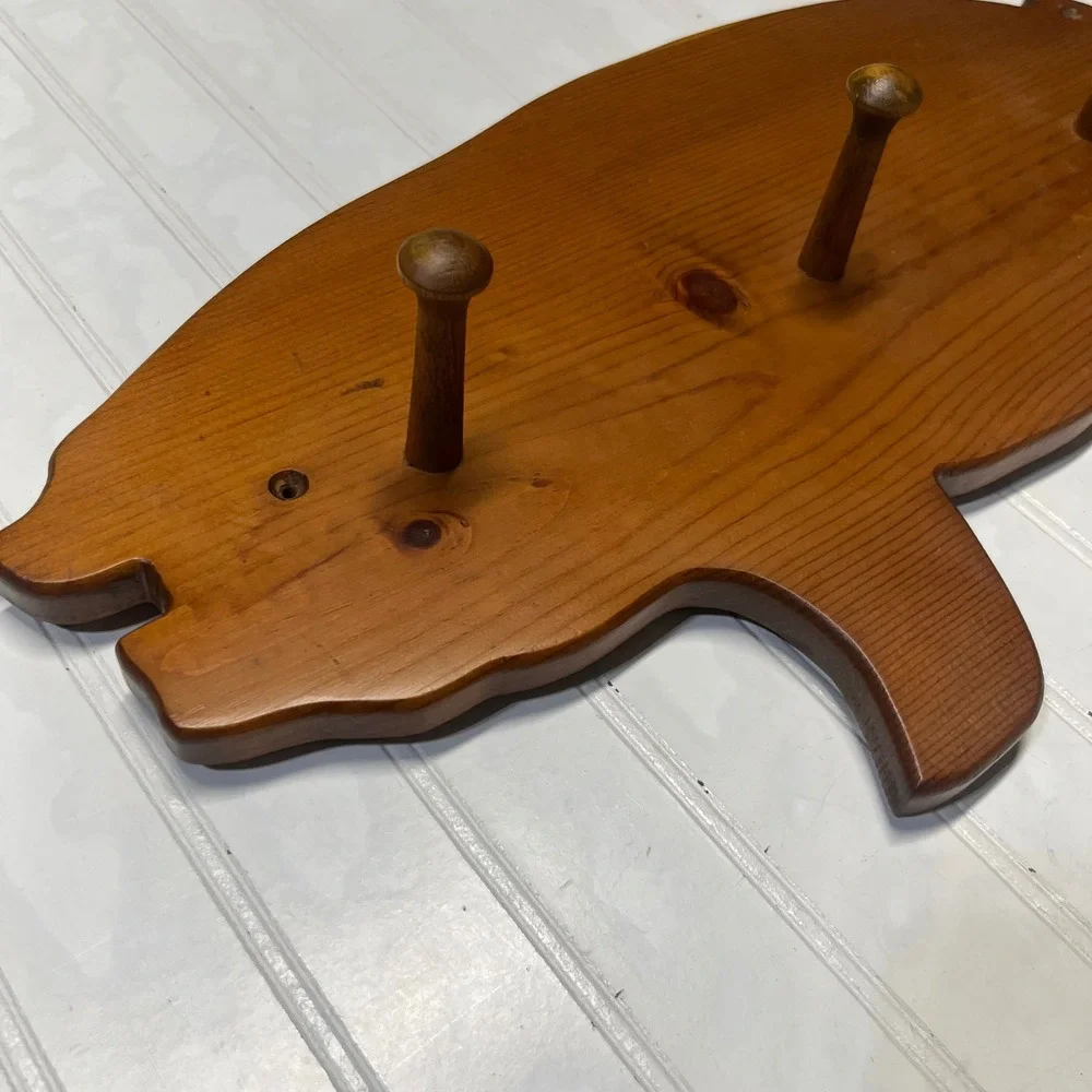 Vintage Wooden Pig Wall Rack 3 Peg Hook Farmhouse Kitchen Decor Handcrafted Wood